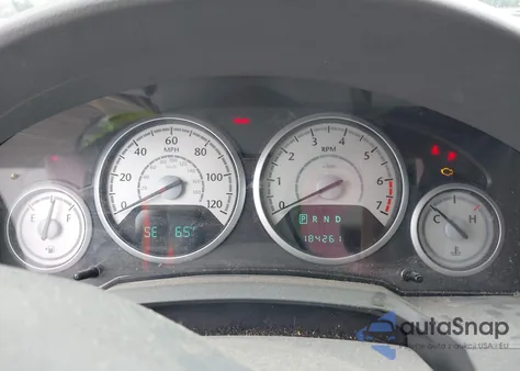 2010 Chrysler Town & Country Touring from USA, damaged, VIN 2A4RR5D19AR491330